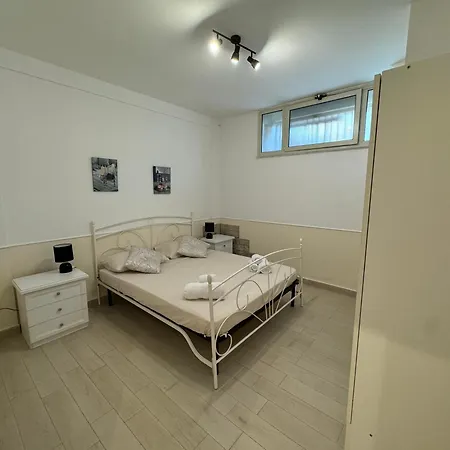 Mondello Telemaco Apartmán *